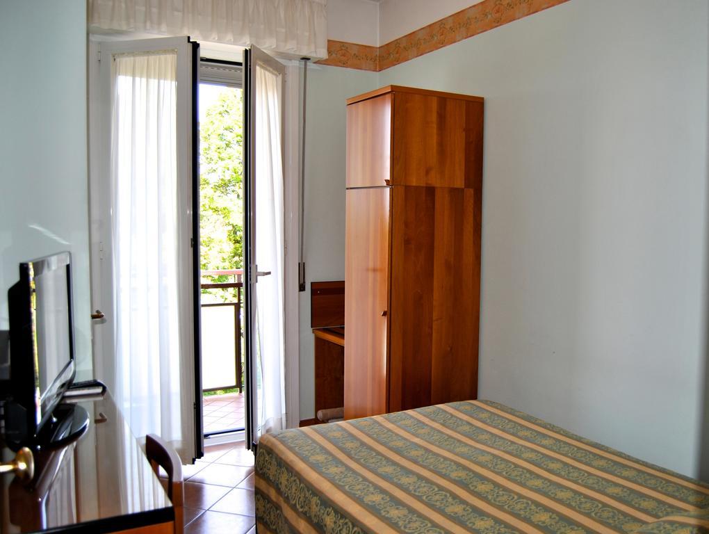Hotel Aquila Кастельфранко-Емілія Номер фото