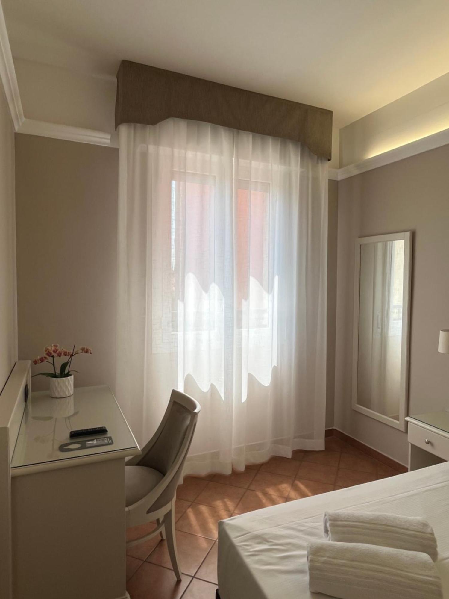 Hotel Aquila Кастельфранко-Емілія Екстер'єр фото