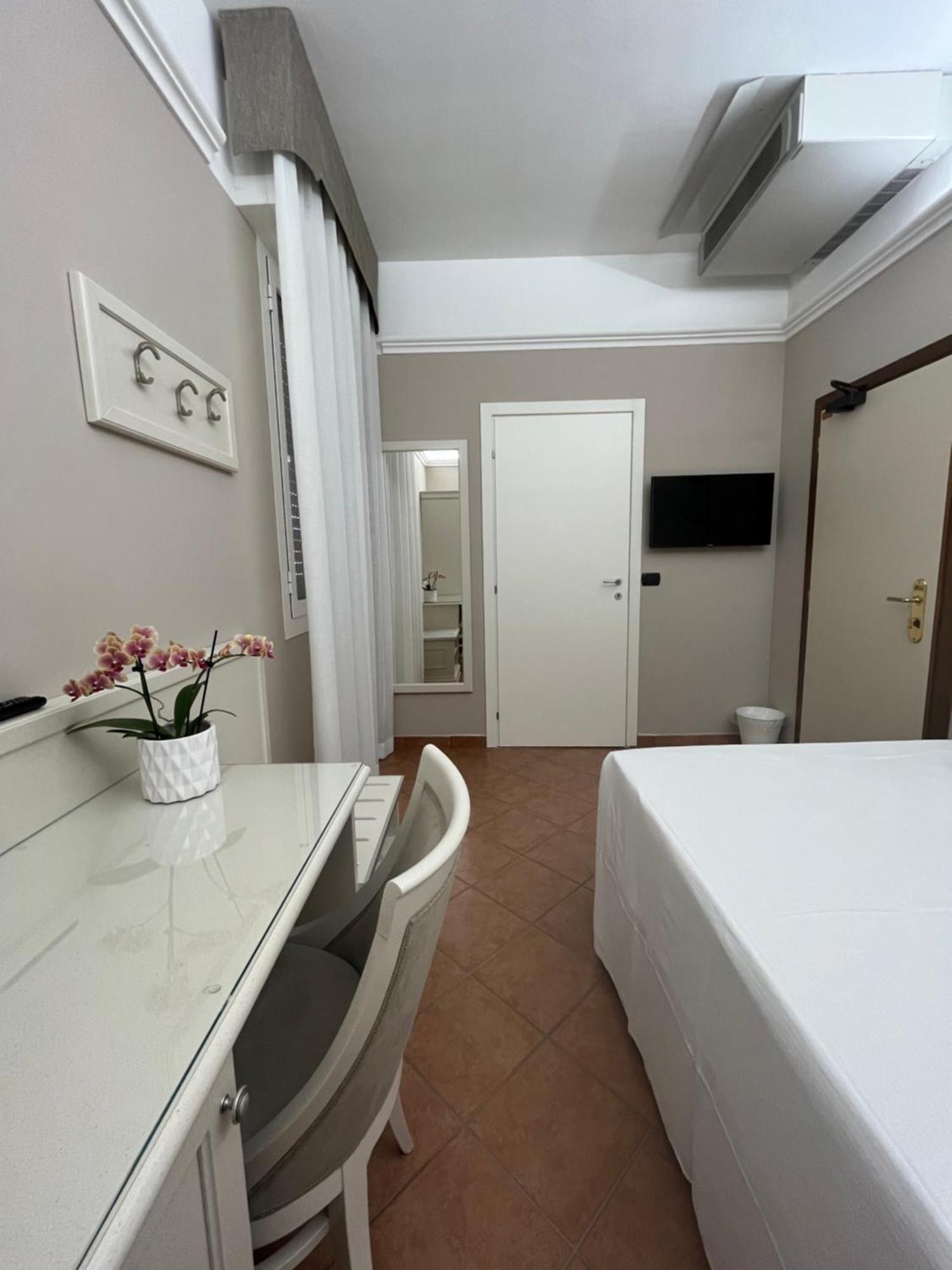 Hotel Aquila Кастельфранко-Емілія Екстер'єр фото